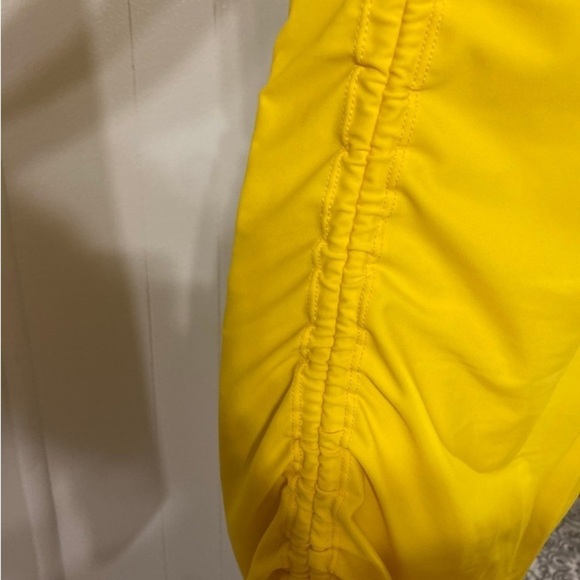 Sailbee Swim Coverup Dress UPF Sun Protection Yellow Long Sleeve NWT size L. - Picture 3 of 9